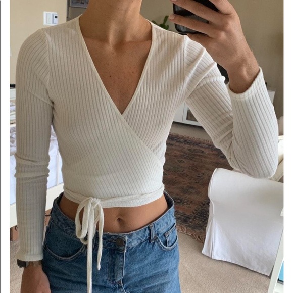 Reformation Tops - Reformation Petalo Wrap Long Sleeve Crop Top